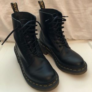 Dr. Martens Clemency boots-Black-Women’s size 5